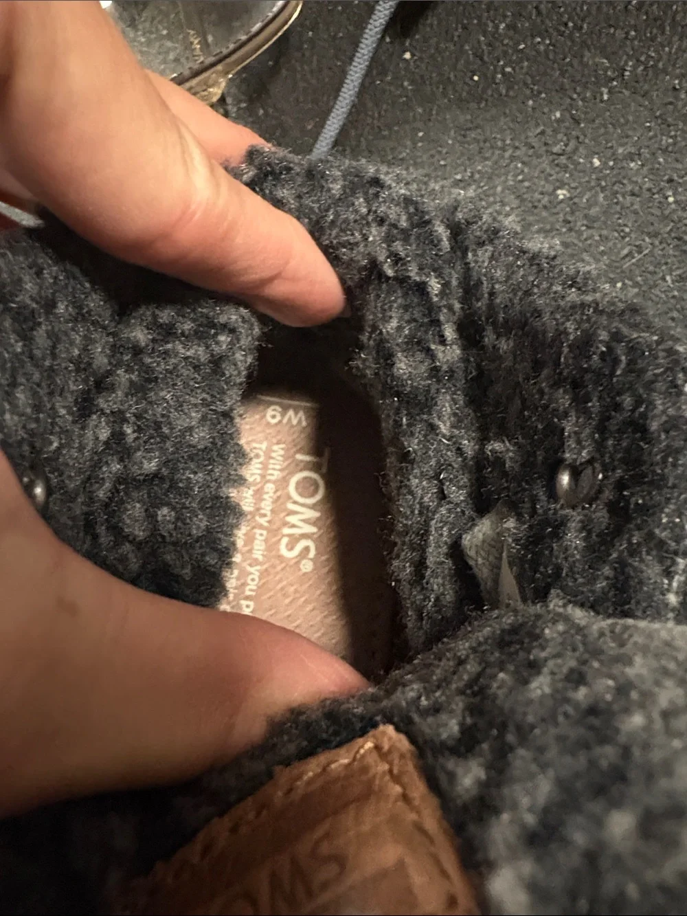 Toms Gray Men's Wool Lace-Up Chukka Boots with Faux Shearling